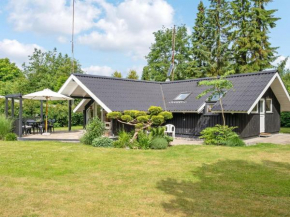Holiday Home Nadezda - 450m from the sea in Lolland- Falster and Mon by Interhome, Bogø By